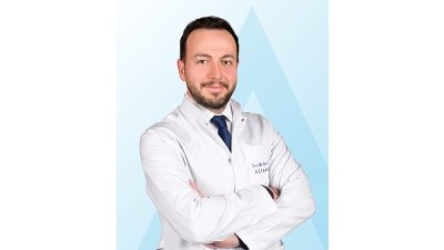 Yaz aylarının gelmesiyle birlikte birçok aile tatil planı yaparken, bebekli