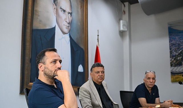 Tekstil Mühendisi Belediye Başkanı MTK Sitesi’nin nabzını tuttu Tekstil Mühendisliği mezunu olan Bornova Belediye Başkanı Ömer Eşki, İzmir