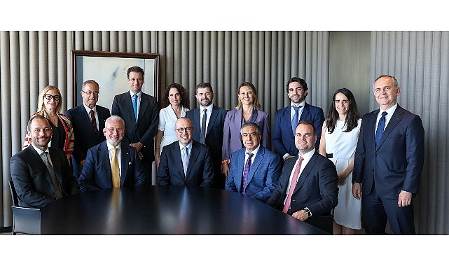 Tosyalı, 1,2 GW’lık GES yatırımının ilk fazı için Banco Bilbao Vizcaya Argentaria, S.A. (BBVA)’dan 187 milyon euro tutarında finansman sağladı Tosyalı, dekarbonizasyon hedefleri ve sürdürülebilirlik yatırımlarını desteklemek amacıyla sağladığı uzun