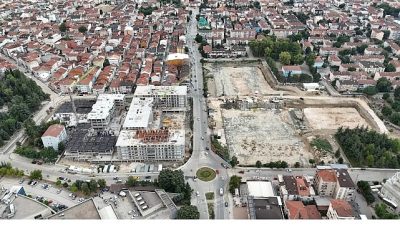 İnegöl Belediyesi’nin Turgutalp Kentsel Dönüşüm Projesinde etaplar eş zamanlı olarak