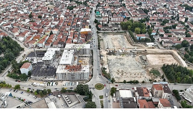 İnegöl Belediyesi’nin Turgutalp Kentsel Dönüşüm Projesinde etaplar eş zamanlı olarak