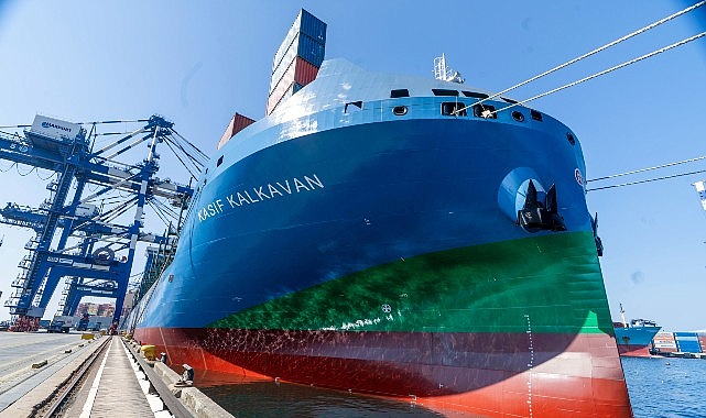 Türkiye’nin ilk ve en büyük LNG’li konteyner gemilerinden Kaşif Kalkavan, ilk uğrağını Marport’ta gerçekleştirdi Turkon Line filosunun yeni nesil konteyner gemisi Kaşif Kalkavan, ilk