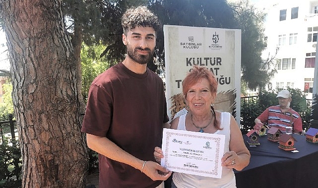Üreten büyüklerimizden anlamlı sergi Kocaeli Büyükşehir Belediyesi’nin 65 yaş üzeri vatandaşların sosyal hayata aktif
