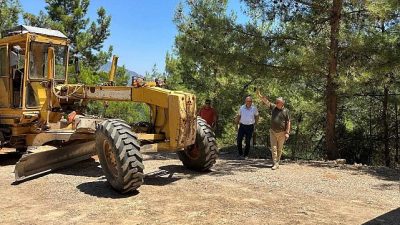 Kemer Belediye Başkanı Necati Topaloğlu ve Kemer Belediye Başkan Yardımcısı