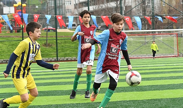 Küçükçekmece Belediyesi bünyesinde hizmet veren ücretsiz Yaz Spor Okulları, yaz