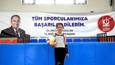 Keçiören Belediyesi, çocukların ve gençlerin spora yönelmesini teşvik eden çalışmalarını