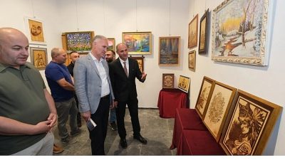 İnegöl Belediyesi Kent Müzesi, 183’üncü sergisini sanatseverlerle buluşturdu. Yüksel Kılıçoğlu’nun