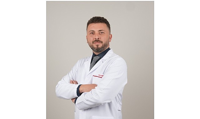 Ağustos Sıcaklarında Pıhtı Riskini Azaltan 8 Öneri Ağustos sıcakları yalnızca bunaltıcı etki yaratmıyor, damar sağlığını da tehdit