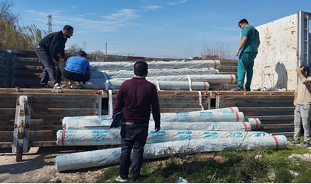 Antalya Büyükşehir Belediyesi, afetlerden zarar gören üreticilerin yaralarını sarmak ve