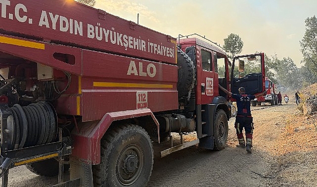 Aydın Büyükşehir Belediyesi Kuyucak’ta yangına müdahale ediyor Aydın Büyükşehir Belediyesi, Kuyucak ilçesi Güneyyayla Mahallesi’nde çıkan orman yangınına