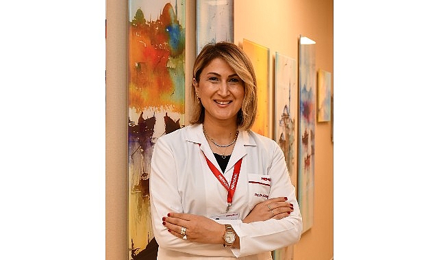Baş Dönmesi ve Mide Bulantısı Kadınlarda Kalp Krizi Belirtisi Olabilir Kadın kalbinin temel anatomik yapısı erkek kalbiyle benzerlik gösterse de