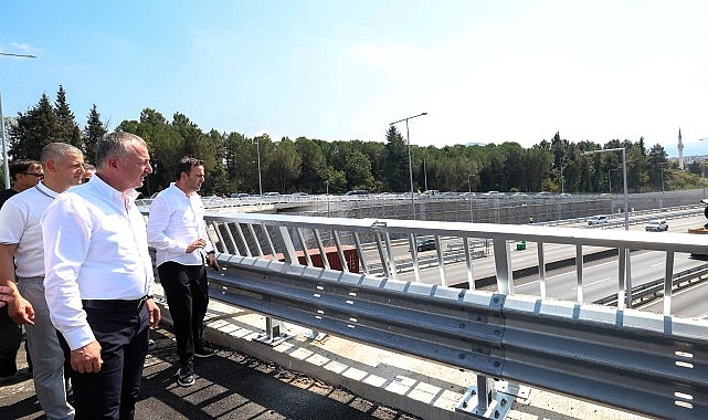 Kocaeli Büyükşehir Belediye Başkanı Tahir Büyükakın, D-130 Karayolu’nda hayata geçirilen
