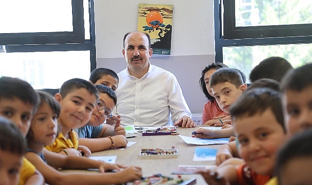 Başkan Altay Bilgehane ve Yaz Kur’an Kursu’nda Eğitim Gören Öğrencilerle Buluştu Konya Büyükşehir Belediye Başkanı Uğur İbrahim Altay, Sultan Alparslan Bilgehane