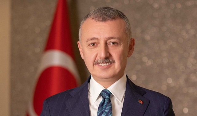 Kocaeli Büyükşehir Belediye Başkanı Tahir Büyükakın, Mevlid Kandili dolayısıyla bir