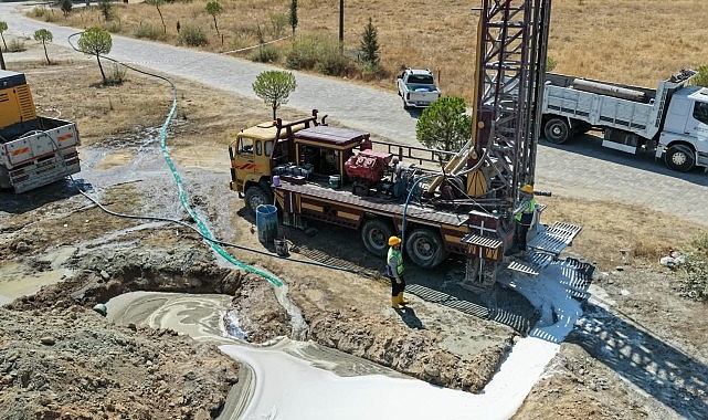 Başkan Çerçioğlu, Aydın’ın su kaynaklarını güçlendiren yatırımlarını sürdürüyor Aydın Büyükşehir Belediye Başkanı Özlem Çerçioğlu’nun Aydın’a kazandırdığı altyapı yatırımlarında