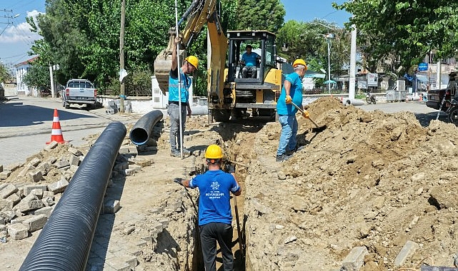 Başkan Çerçioğlu’ndan İncirliova’da Altyapı Yatırımı Aydın Büyükşehir Belediye Başkanı Özlem Çerçioğlu’nun çalışmalarıyla tüm ilçelerde sürdürülen