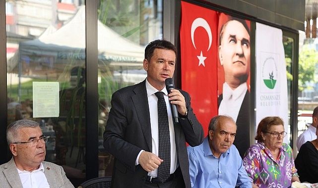 Başkan Erkan Aydın: “Sahadayız, 7/24 Çalışıyoruz” Osmangazi Belediye Başkanı Erkan Aydın, mahalle ziyaretleri kapsamında Muradiye Parkı’nda