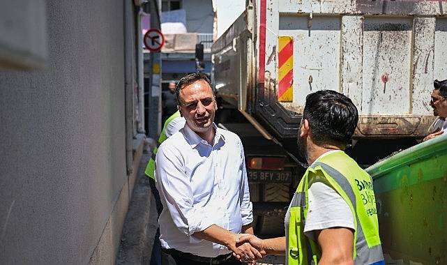 Başkan Eşki Çamdibi’nde sözünü tutuyor Bornova Belediye Başkanı Ömer Eşki, Çamdibi bölgesinde yürütülen büyük asfalt