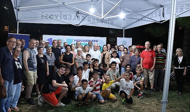 Esentepe Mahallesi sakinleri ile bir araya gelen Nilüfer Belediye Başkanı