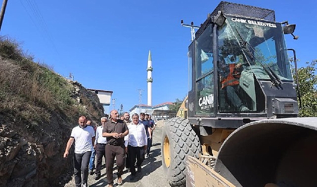 Başkan Sandıkçı: “Canik’te yeni projeleri ve yatırımları hizmete sunmaya devam ediyoruz” Canik Belediye Başkanı İbrahim Sandıkçı, vatandaşlarla birlik ve beraberlik içerisinde