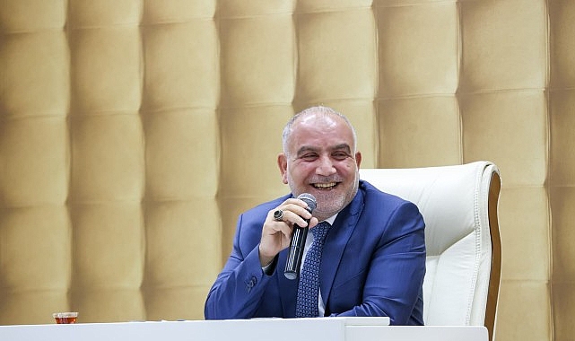 Başkan Sandıkçı: “Eser ve hizmet çıtasını yukarıya taşımaya devam ediyoruz” Canik Belediye Başkanı İbrahim Sandıkçı'nın başkanlığında Canik Belediye Meclisi Ağustos