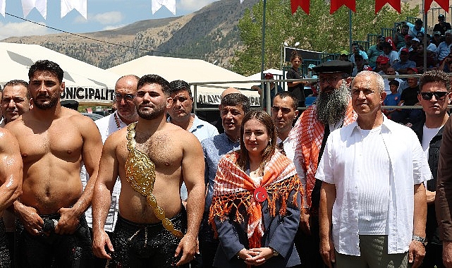 Antalya Büyükşehir Belediyesi Başkan Vekili Büşra Özdemir,  Alanya Belediyesi tarafından