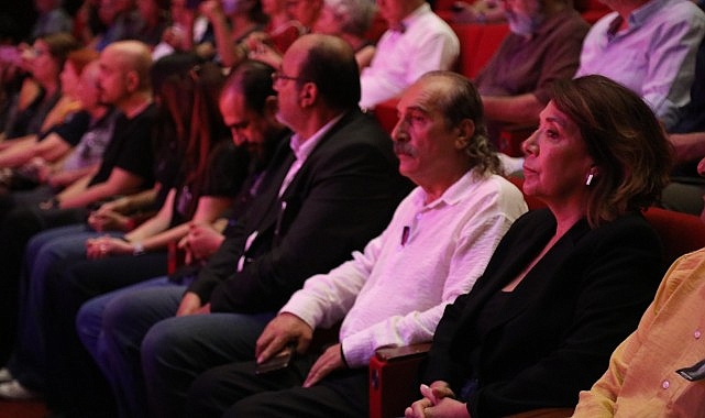 Bilgesu Erenus Son Yolculuğuna Uğurlandı Türk edebiyatının önemli sanatçılarından, oyun yazarı, romancı, senarist ve müzisyen