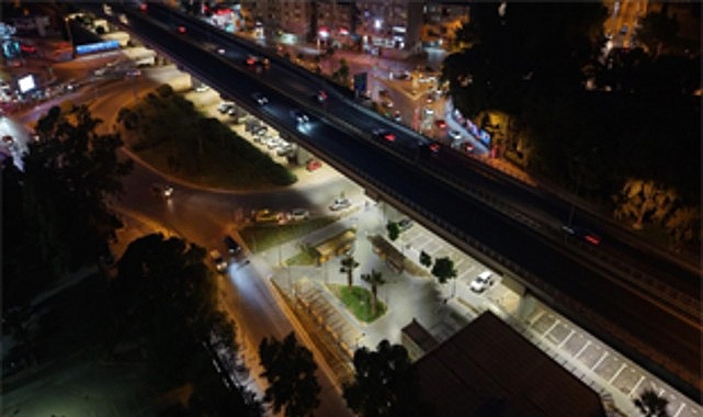 Bornova Aktarma İstasyonu yenilendi İzmir Büyükşehir Belediyesi, Bornova Aktarma İstasyonu’nda yaya ve ulaşım konforunu