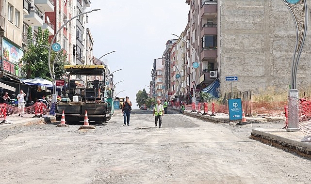Kocaeli Büyükşehir Belediye Başkanı Tahir Büyükakın, Gebze’nin en yoğun ulaşım