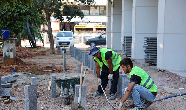 Antalya Büyükşehir Belediyesi, kent merkezinde yaya güvenliğini ve ulaşım konforunu
