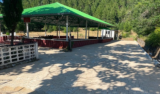 Büyükşehir’den Akseki mezarlıklarında kapsamlı çalışma Büyükşehir Belediyesi, Akseki ilçesinde bulunan mahalle mezarlıklarının daha düzenli, güvenli