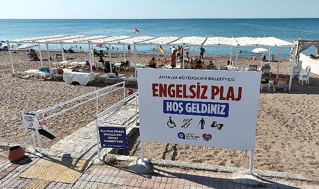 Büyükşehir’in engelsiz plajlarından bu yıl 45 bin vatandaş yararlandı Antalya Büyükşehir Belediyesi’nin Konyaaltı ve Lara’da hizmet veren engelsiz plajları,