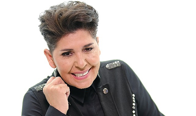 Cansever Hayatını Kaybetti: Kuzey Makedonya’da Toprağa Verilecek Arabesk müziğin güçlü ve sevilen isimlerinden Cansever hayatını kaybetti. Sanatçının