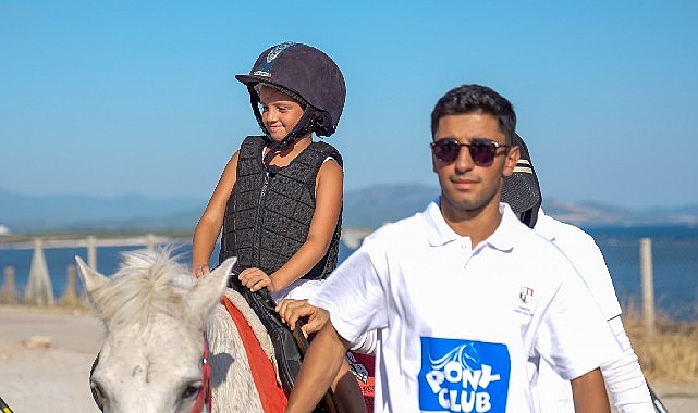 Didim Belediyesi, çocukları Pony Club etkinliğiyle buluşturdu Didim Belediyesi’nin katkılarıyla Türkiye Jokey Kulübü tarafından düzenlenen Pony Club