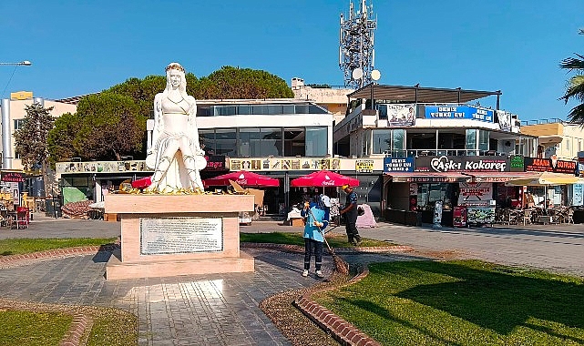 Didim Belediyesi ekipleri, kent genelindeki park, yeşil alan ve sahil