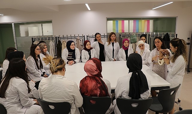 Ebelik mesleği dönüşüyor… Üsküdar Üniversitesi Sağlık Bilimleri Fakültesi Ebelik Bölümü Öğretim Üyesi Doç.