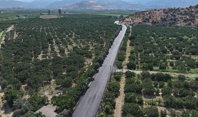 Efes Selçuk’ta Zeytinköy ve Barutçu mahallelerine ulaşımı sağlayan 15,5 kilometrelik