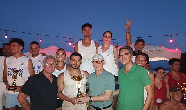 Filede heyecan, sahilde dostluk yaşandı Datça Belediye Spor Kulübü tarafından düzenlenen Plaj Voleybolu Turnuvası, sporseverlerin