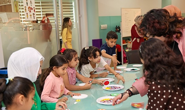 Filistinli Öğrenciler ve Aileleri Selçuklu Belediyesi Gelişim ve Teknoloji Akademisi’nde Selçuklu Belediyesi, Konya'da eğitim gören ve Türkiye'de misafir edilen Filistinli