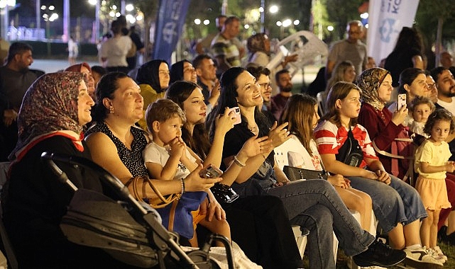 Fuar Park’ta kulakların pası silindi Kocaeli Büyükşehir Belediyesi Mehteran ve Bando Takımı, İzmit Millet Bahçesi’nde