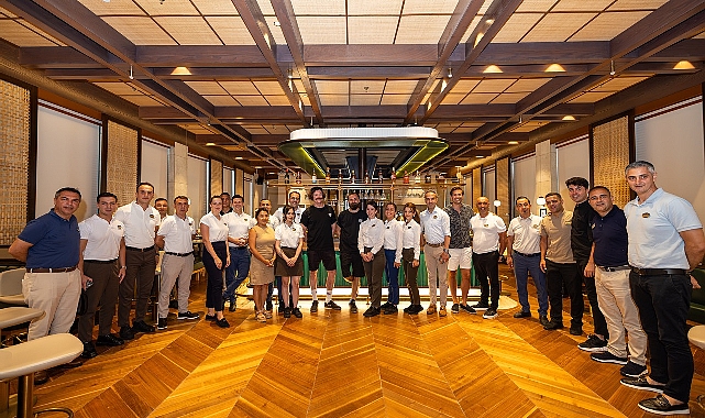 Gloria Hotels & Resorts, Ödüllü bar Panda & Sons ile unutulmaz bir Miksoloji Gecesine İmza Attı The World's Top 500 Bars 2025 listesinde zirveye yerleşerek dünyanın
