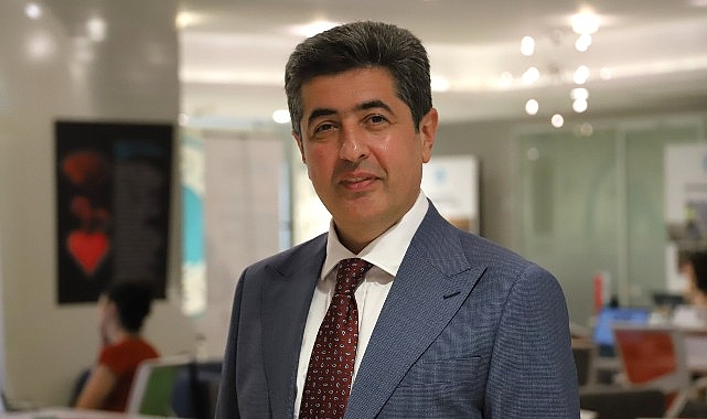Üsküdar Üniversitesi Sosyoloji Bölümü Öğretim Üyesi Prof. Dr. Ebulfez Süleymanlı,
