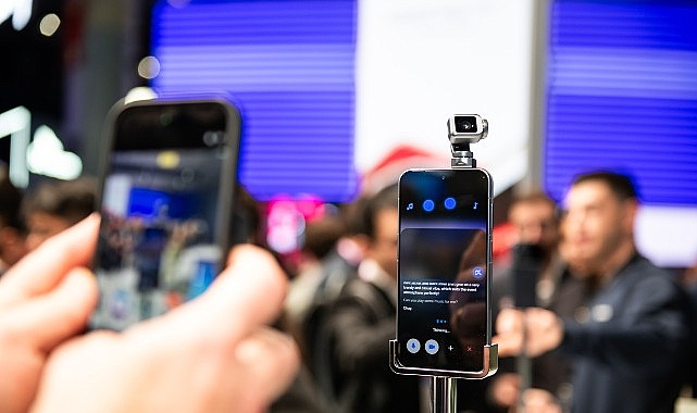 HONOR Robot Phone dünyaya tanıtılıyor Küresel yapay zeka cihaz ekosistemi şirketi HONOR, yeni nesil mobil