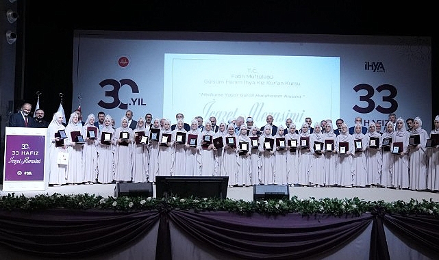 İhya Vakfı’nın 30. Yılında 33 Hafız İcazetlerini Aldı İhya İlim Hizmet ve Yardımlaşma Vakfı bünyesinde faaliyet gösteren Gülsüm