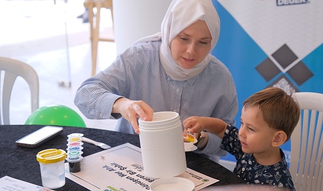 İnegöl Belediyesi tarafından düzenlenen “Atıktan Saksıya, Saksıdan Yaşama” etkinliğinde 30