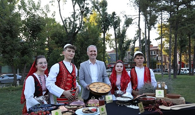 İnegöl, Gastronomi Festivali İle Lezzetlerini Vitrine Çıkarıyor İnegöl Belediyesi, 4-6 Eylül tarihleri arasında ilk kez düzenlenecek “İnegöl