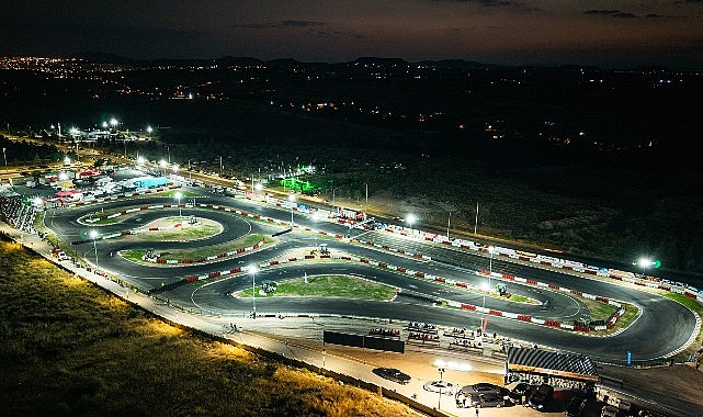 Işıklar Altında Adrenalin Dolu Hafta Sonu Başkent Turing Spor Kulübü tarafından düzenlenen MOTUL 2026 Türkiye Karting