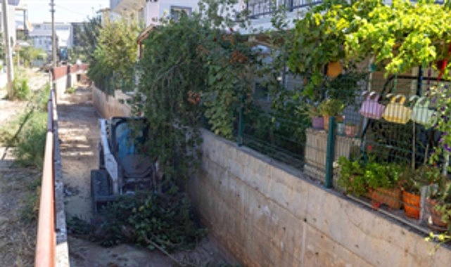 İZSU’dan kıyı ilçelerinde sel ve taşkına önlem İZSU Genel Müdürlüğü Seferihisar, Menderes, Urla ve Çeşme’de dere ıslahı,