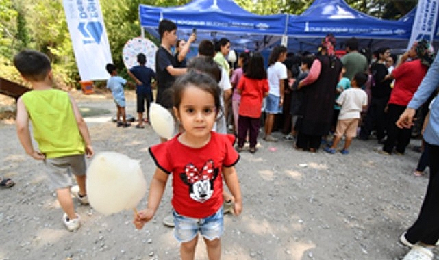 Karagöl’de sosyal dayanışma pikniği İzmir Büyükşehir Belediyesi’nin hayata geçirdiği sosyal proje kapsamında Bayraklı’nın Nafiz