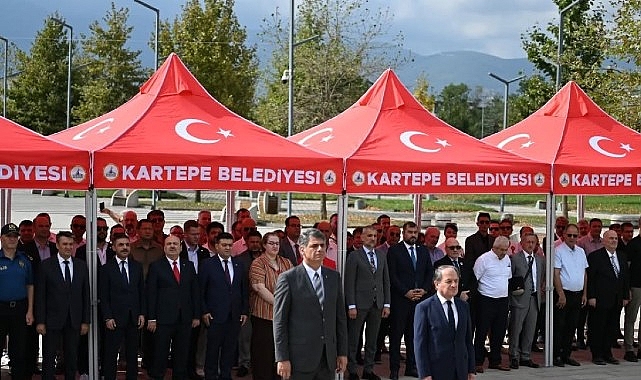 Kartepe’de 30 Ağustos Zafer Bayramı Coşkuyla Kutlandı 30 Ağustos Zafer Bayramı’nın 104. yıl dönümü Kartepe’de düzenlenen resmi